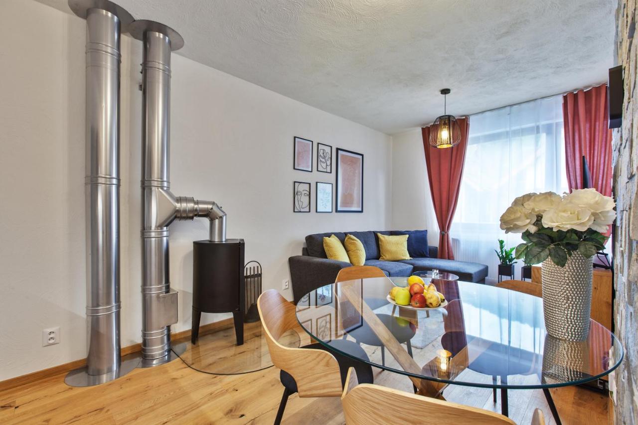 Zazi Apartmany Mýto pod Ďumbierom المظهر الخارجي الصورة